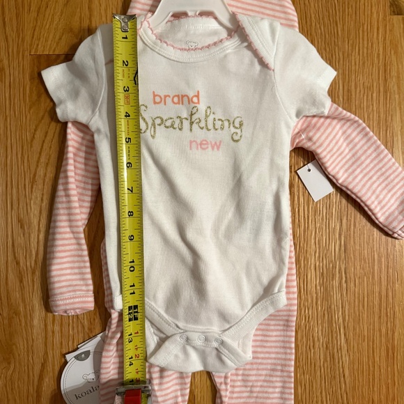 Koala Baby 4 Piece Baby Girl Easter Bunny Outfit Set - Picture 15 of 16